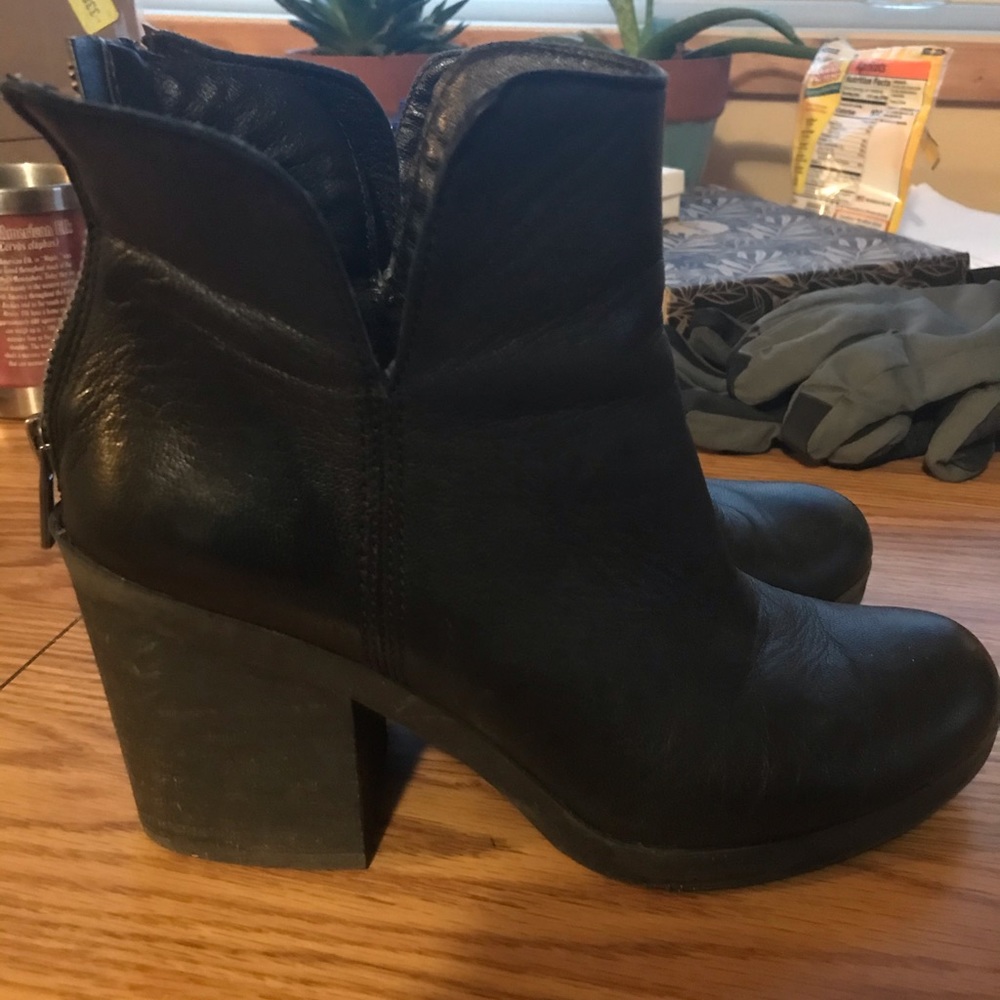 Lucky Brand booties